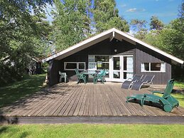 6 Person Holiday Home in Gedser