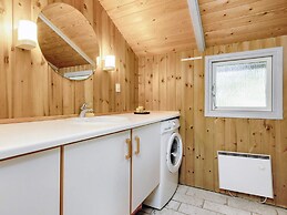 6 Person Holiday Home in Gedser