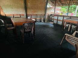 Star Hotel Arugambay