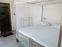 Star Hotel Arugambay