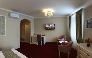 Hotel Center