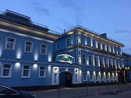 Hotel Center