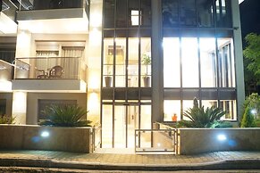 Vellum Hotel