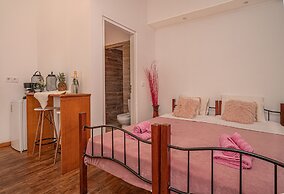 Dimelal Mikonos Downtown Apartments