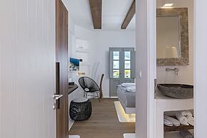 3 Elements by Stylish Stays