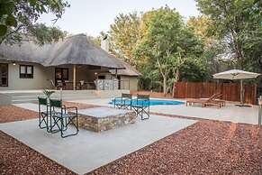 Kingly Bush Villa
