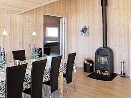 Restful Holiday Home in Idestrup near Sea