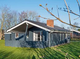 8 Person Holiday Home in Borkop