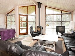 10 Person Holiday Home in Brovst