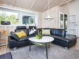 5 Star Holiday Home in Sydals