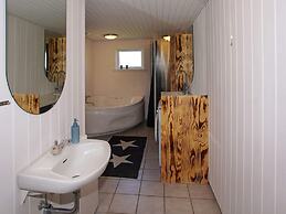 6 Person Holiday Home in Hemmet
