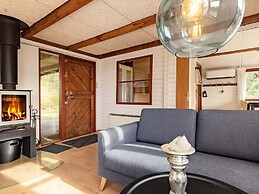6 Person Holiday Home in Spottrup