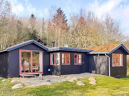 6 Person Holiday Home in Spottrup