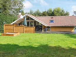 6 Person Holiday Home in Hemmet