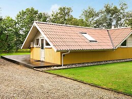 6 Person Holiday Home in Hemmet