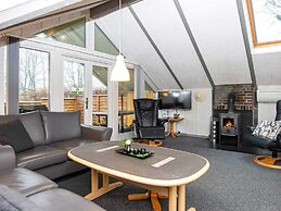 6 Person Holiday Home in Hemmet