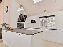 5 Star Holiday Home in Vejby