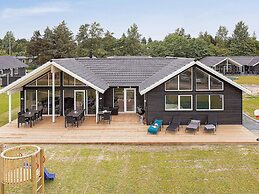 5 Star Holiday Home in Vejby