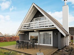 Spacious Holiday Home in Funen near Sea