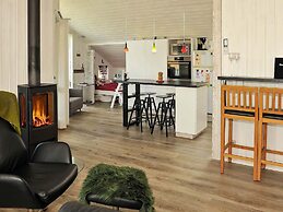Premium Home in Hemmet With Whirlpool