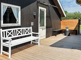 Premium Home in Hemmet With Whirlpool