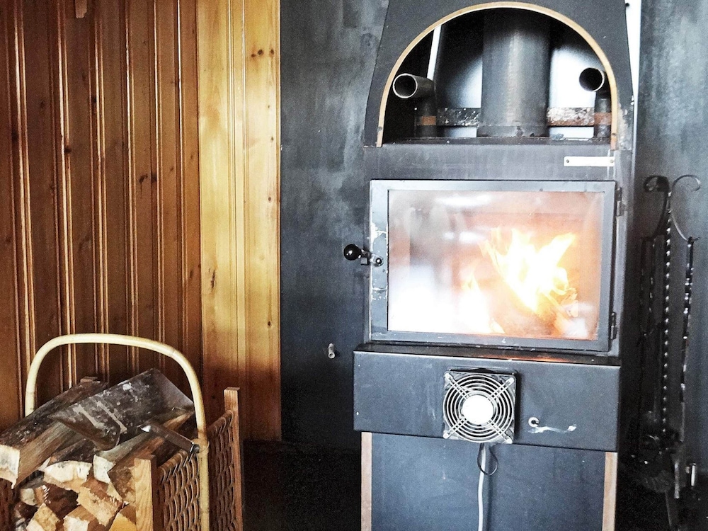 5 Person Holiday Home in Logdea