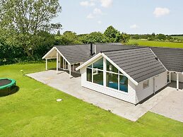 5 Star Holiday Home in Stege