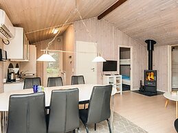 Rustic Holiday Home in Ansager near Water