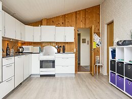 Vintage Holiday Home in Struer near Open Field