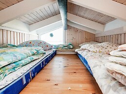 Cozy Holiday Home in Allingåbro near Beach