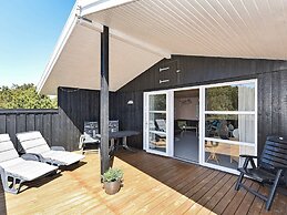 Tranquil Holiday Home in Henne With Sauna