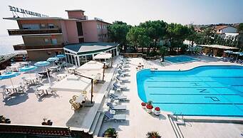 Hotel Numana Palace