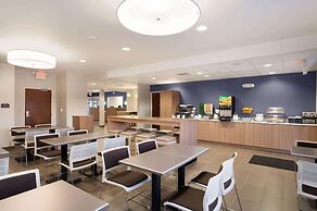 Microtel Inn & Suites by Wyndham Aurora