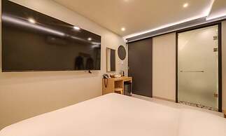 H Avenue Chuncheon