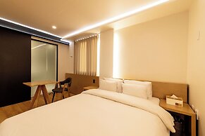 H Avenue Chuncheon