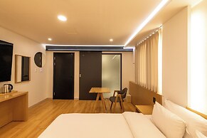 H Avenue Chuncheon