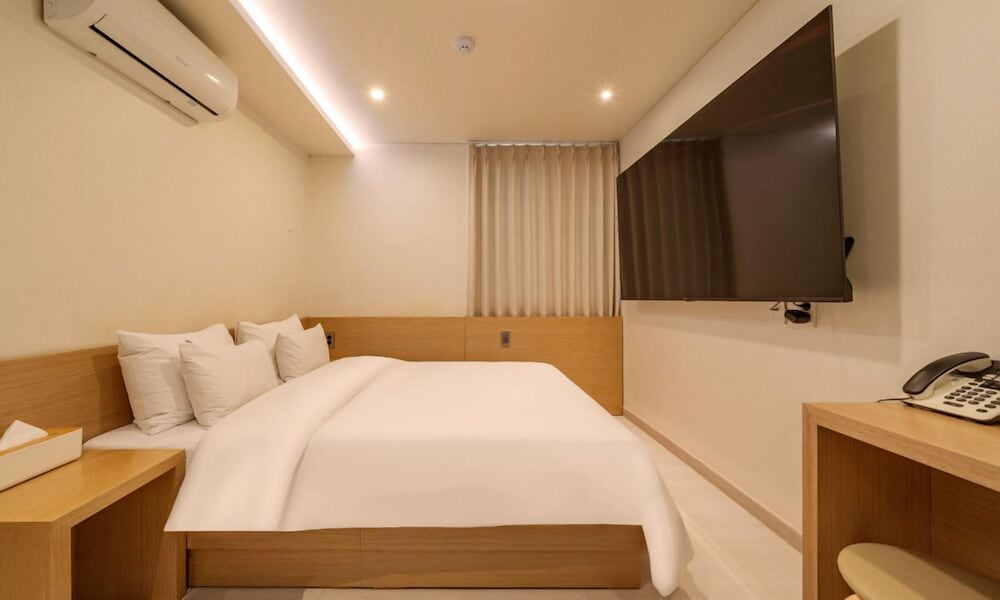 H Avenue Chuncheon