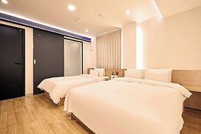 H Avenue Chuncheon