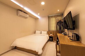 H Avenue Chuncheon