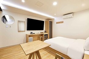 H Avenue Chuncheon