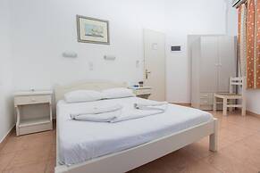 Louiza Hotel