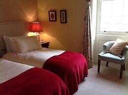 Westgate Manor