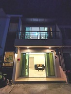 Pon House