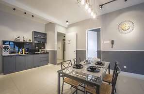 Arte S 3 Bedrooms Condo