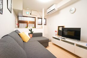 Matsuyamachi House
