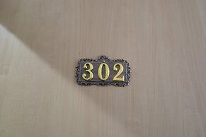 Tokyo House-302