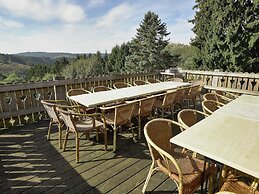 Luxurious Holiday Home in Stoumont With Pool & Bar