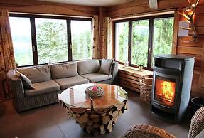 Luxurious Holiday Home in Stoumont With Pool & Bar