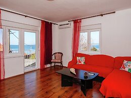 Spacious Apartment in Banj With Terrace