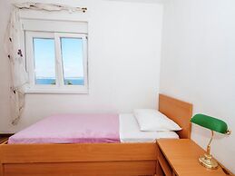 Spacious Apartment in Banj With Terrace